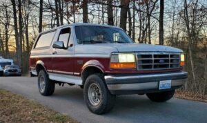 1992 Ford Bronco XLT